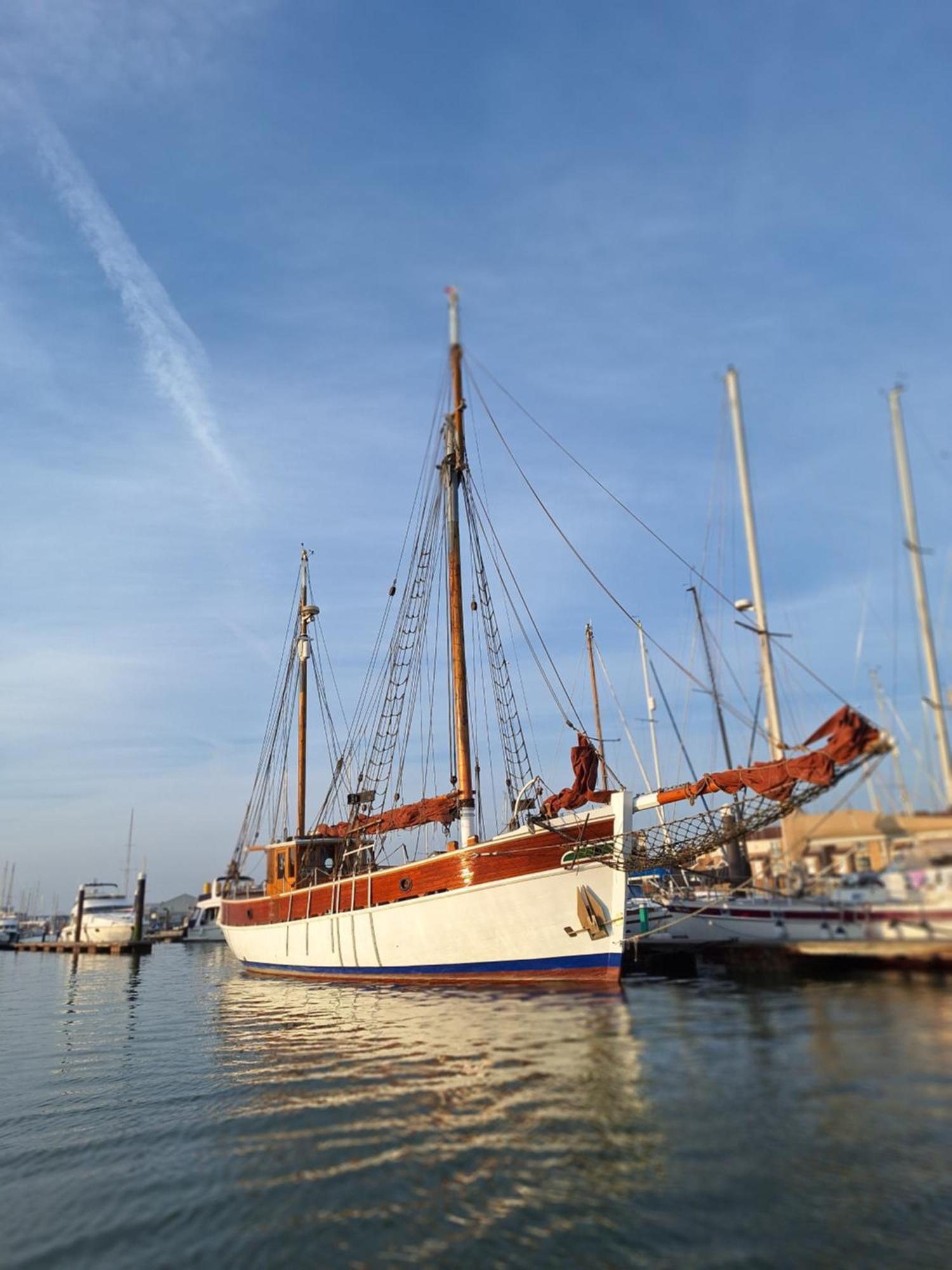 Historic Wooden Ship 'Ursula' Hotel East Cowes Kültér fotó
