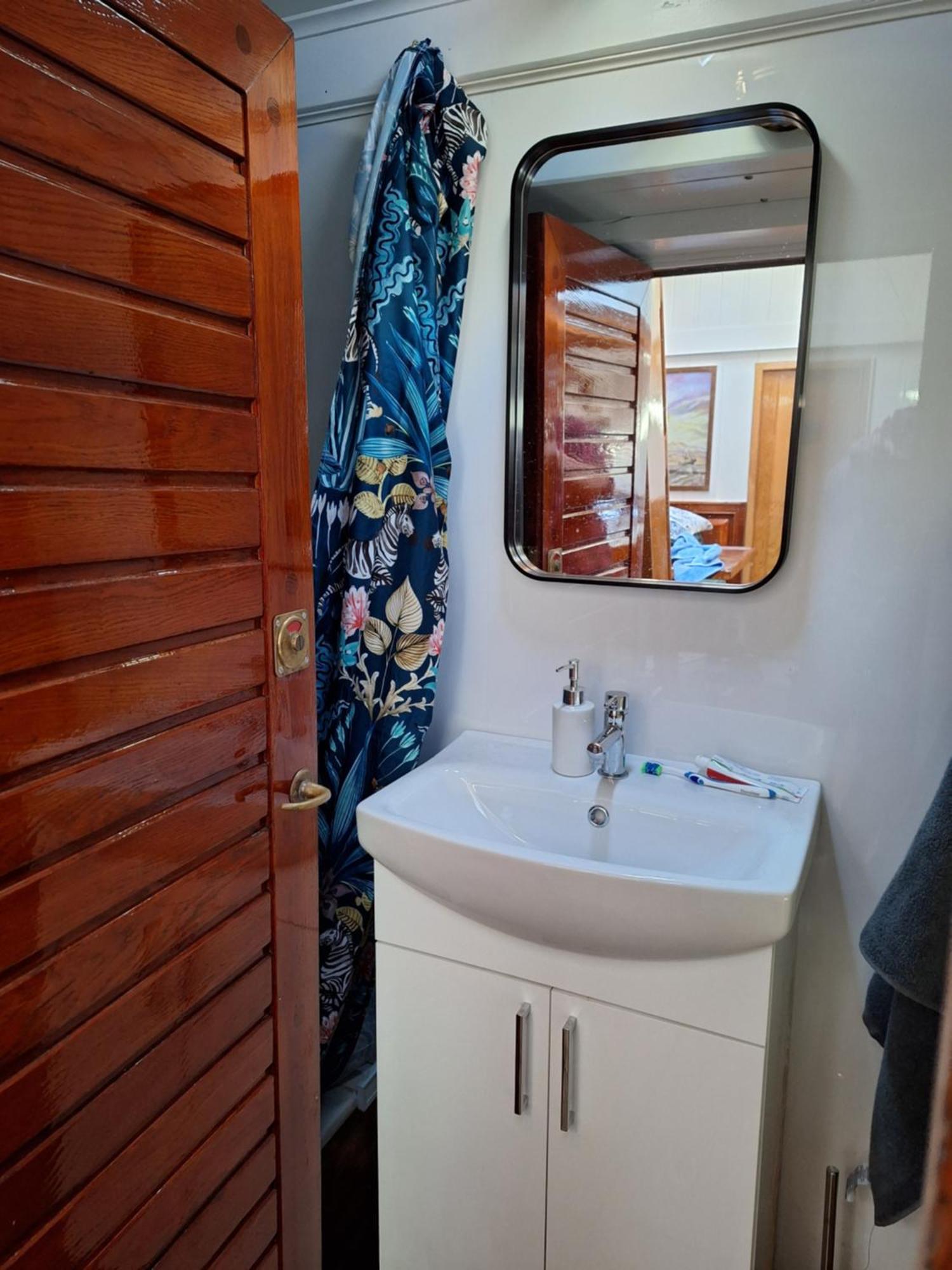 Historic Wooden Ship 'Ursula' Hotel East Cowes Kültér fotó